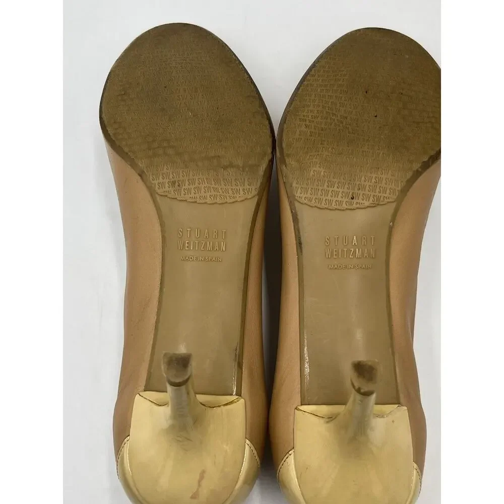 Stuart Weitzman Nude Tan Leather Patent Cap Toe Classic Heel Gold‎ Accent Sz 9.5